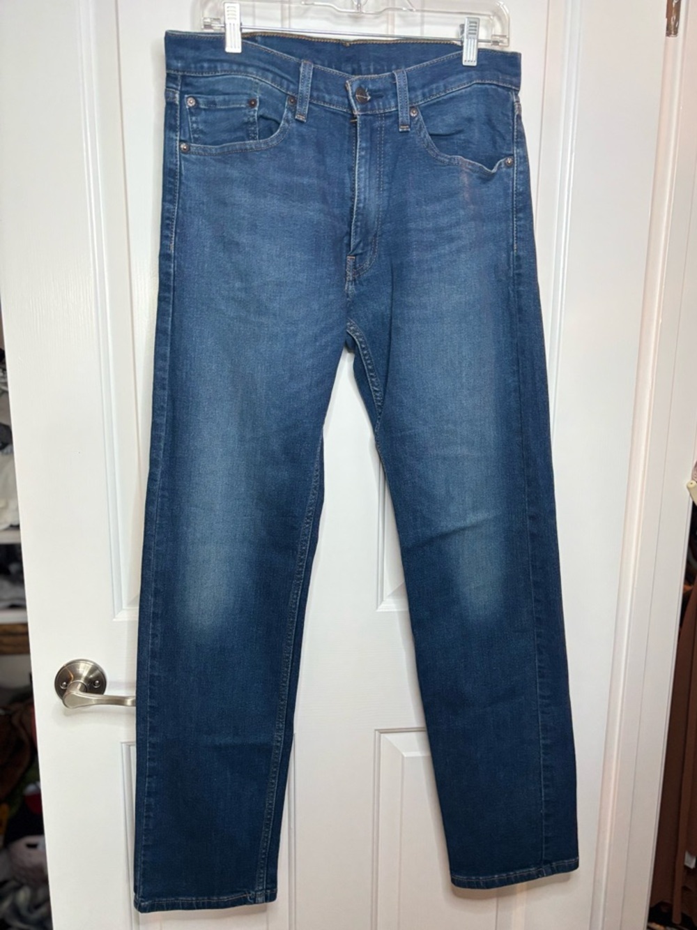 EUC Levi's 505 Men's Classic Straight Leg Jeans in Deep Blue Wash size 32x34